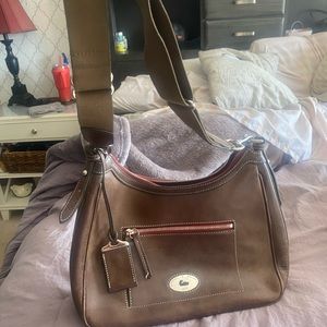Beautiful used Dooney & Bourke purse